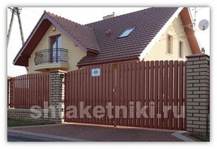 Штакетник для забора под дерево в Благовещенске